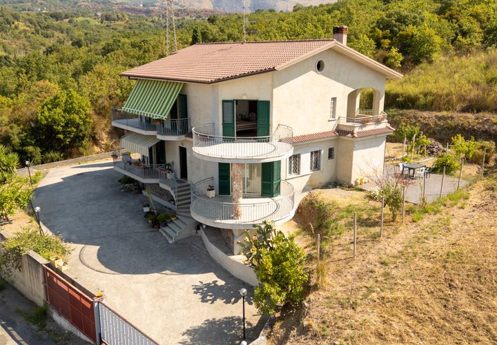 Villa a Scalea, Cosenza, Scalea - € 350.000 | Ref: IC87 - foto 1
